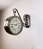 Eksitme istasyon duvar saati